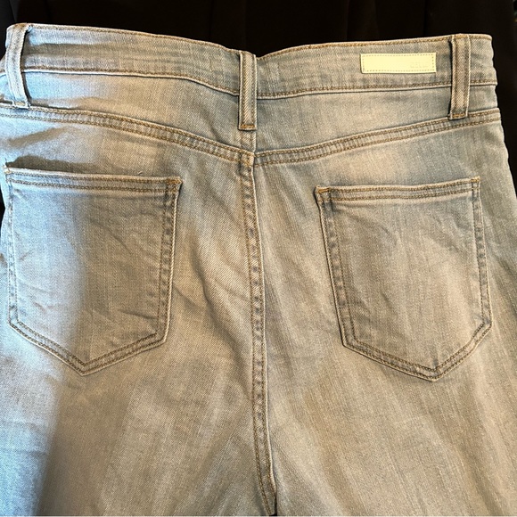 Cello Jeans with faded style.  Easy to roll up the bottoms for extra style - Picture 10 of 16